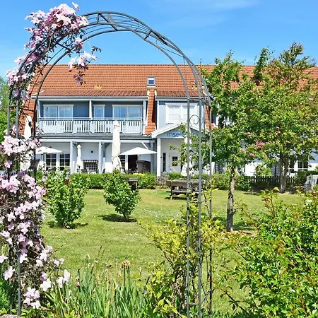 Hotel Inselglueck - Restaurant & Cafe 3*